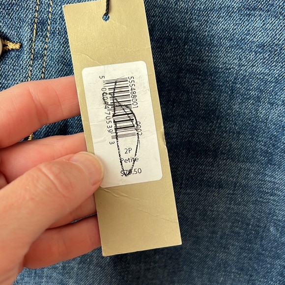 Banana Republic NWT Classic Denim Jean Skirt. Size 2P. - Picture 2 of 13